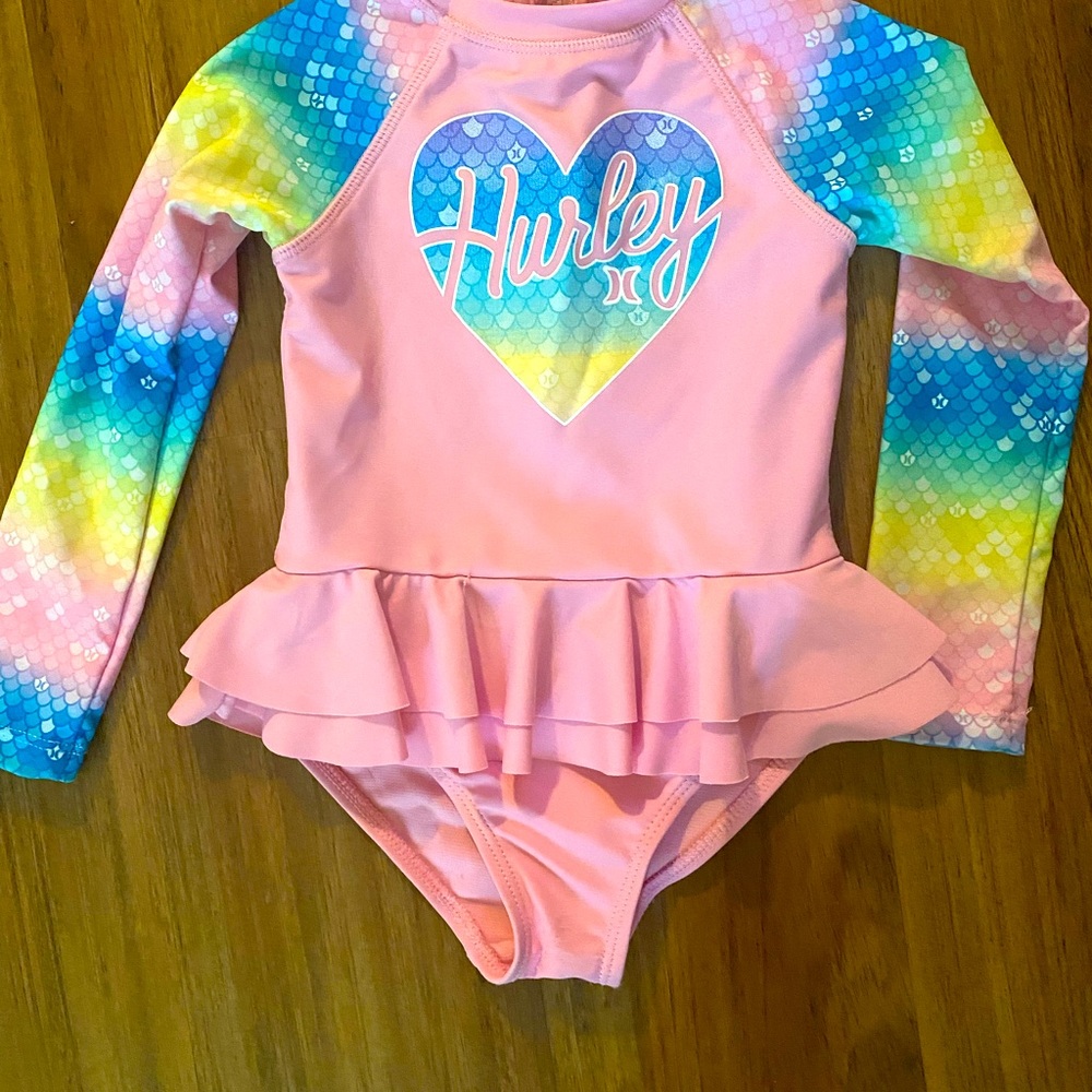 Hurley size 24months long sleeves unblocking bathing suit